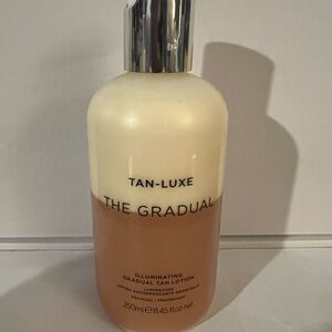 TAN-LUXE The Gradual Tan Lotion Illuminating